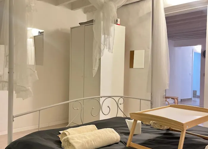 Centro Affittacamere- Bagno In Comune Pensjonat